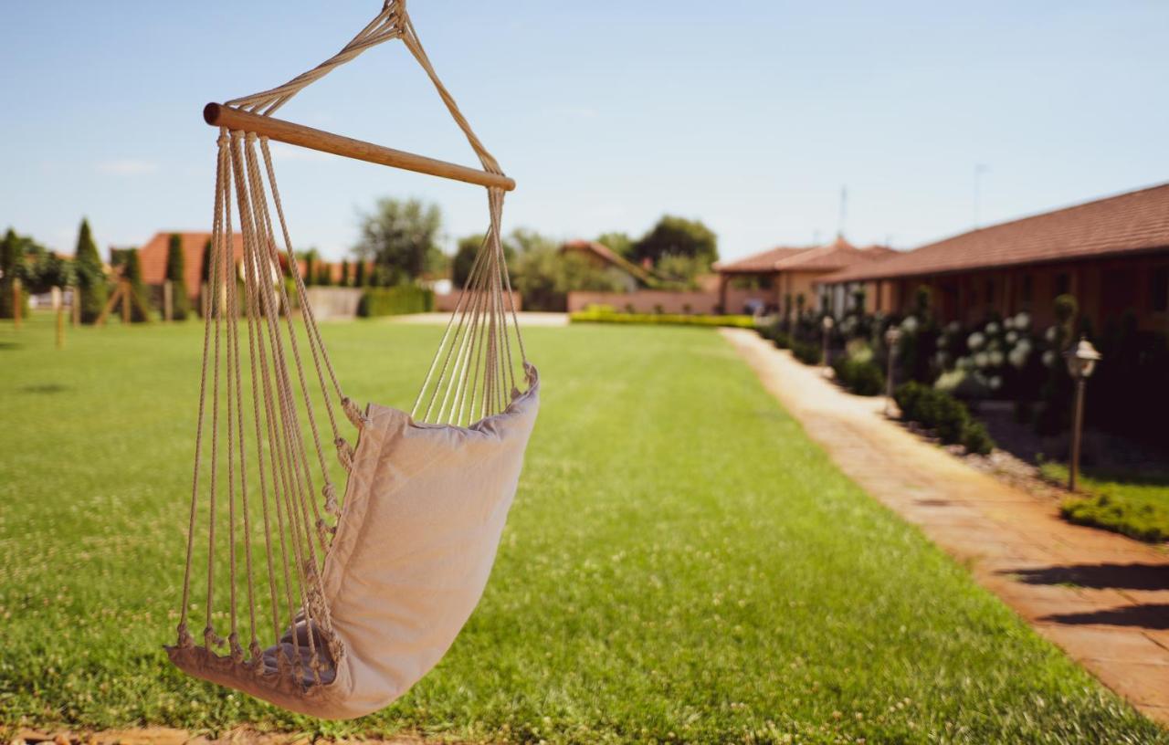 Relax Apartmanhaz Mórahalom Εξωτερικό φωτογραφία