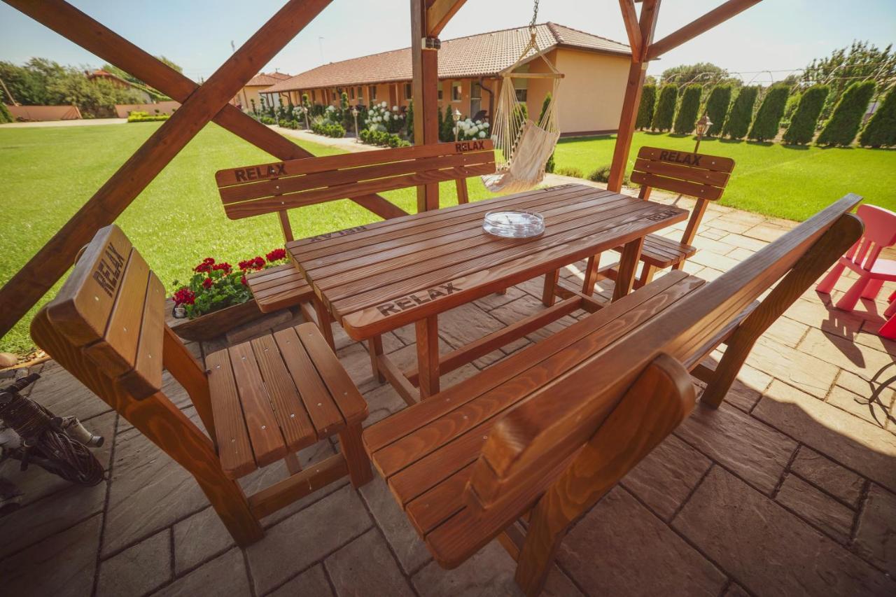 Relax Apartmanhaz Mórahalom Εξωτερικό φωτογραφία